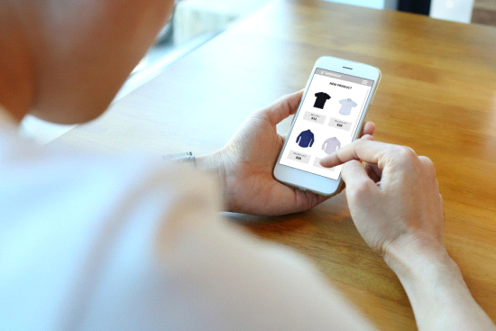 Consumenten kopen online steeds vaker via smartphone
